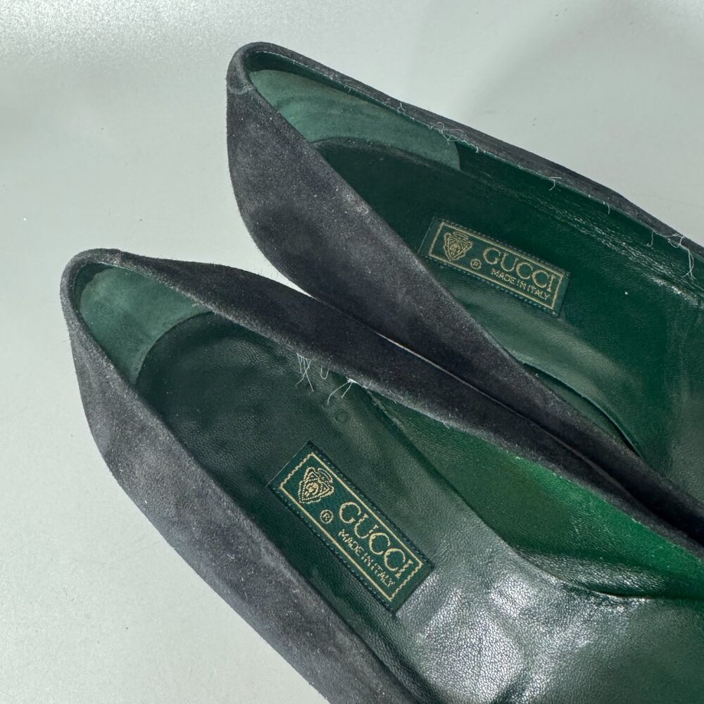 Authentic Gucci 70's-80's Black Suede/Leather w/ Micro GG Logo Pumps, Size 38.5 - Picture 12 of 14